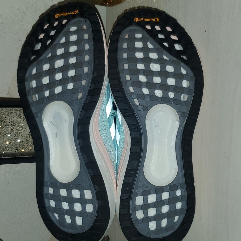 SOLD☆Adidas solar glide  athletic shoes. NWOT - Picture 9 of 9